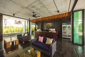 Standard Apartment | Reception hall
