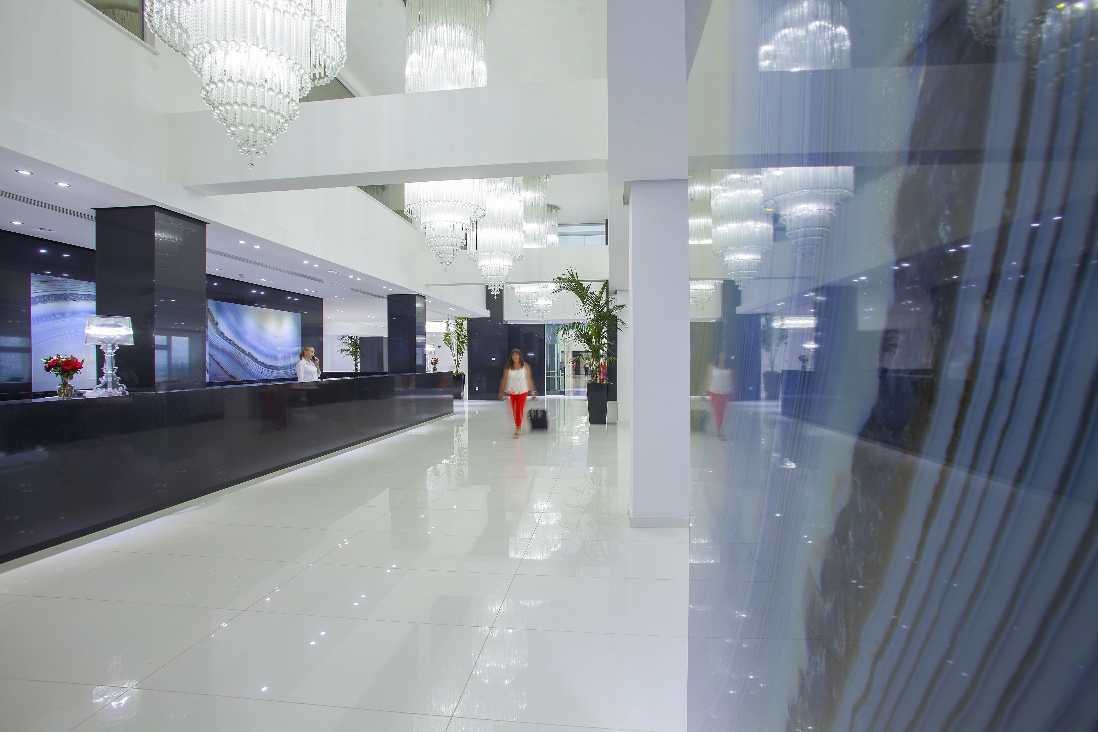 Photo - King Evelthon Beach Hotel & Resort