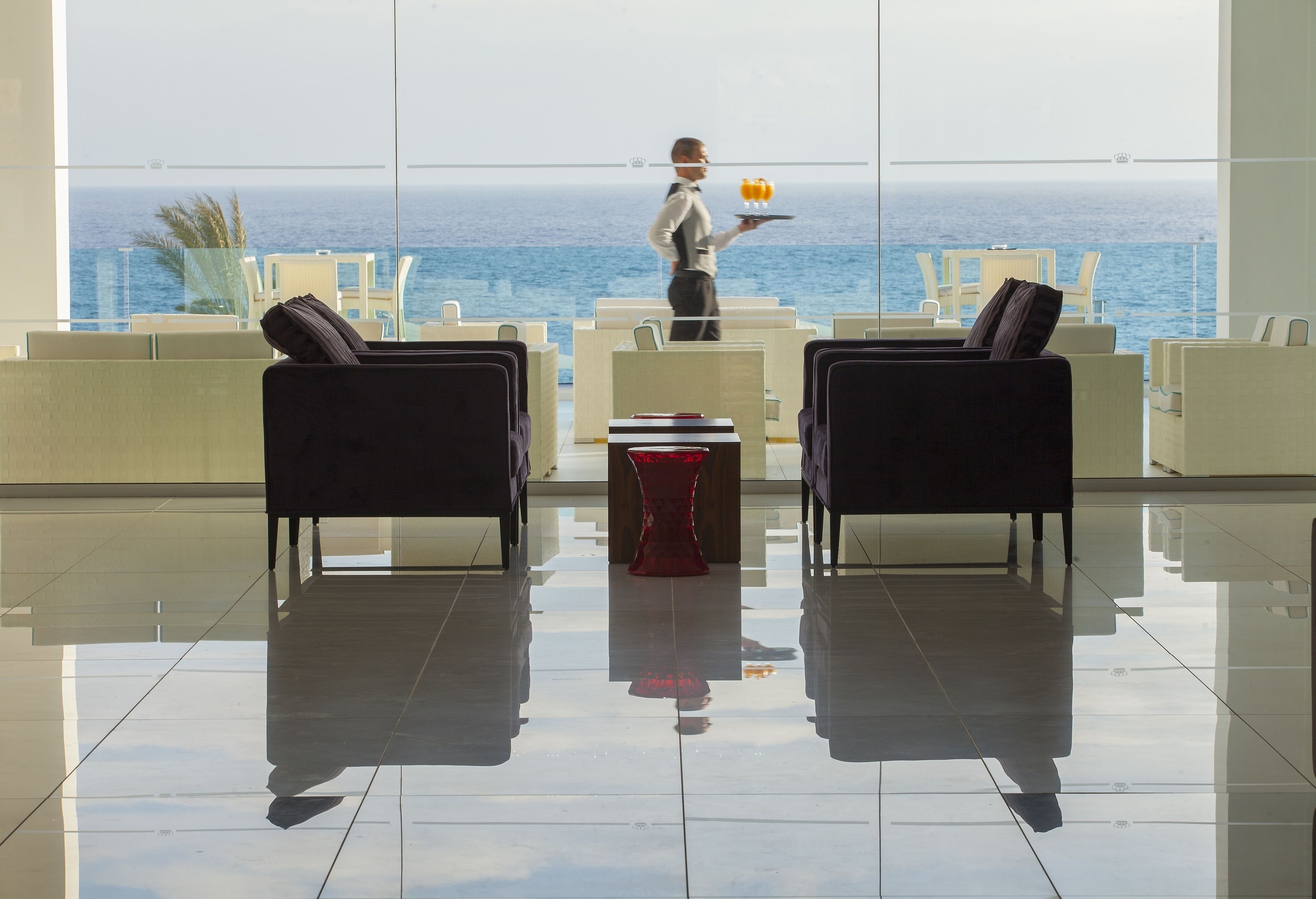 Photo - King Evelthon Beach Hotel & Resort