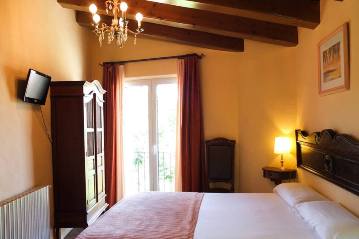 Double Room | Free cots/infant beds, rollaway beds, free WiFi