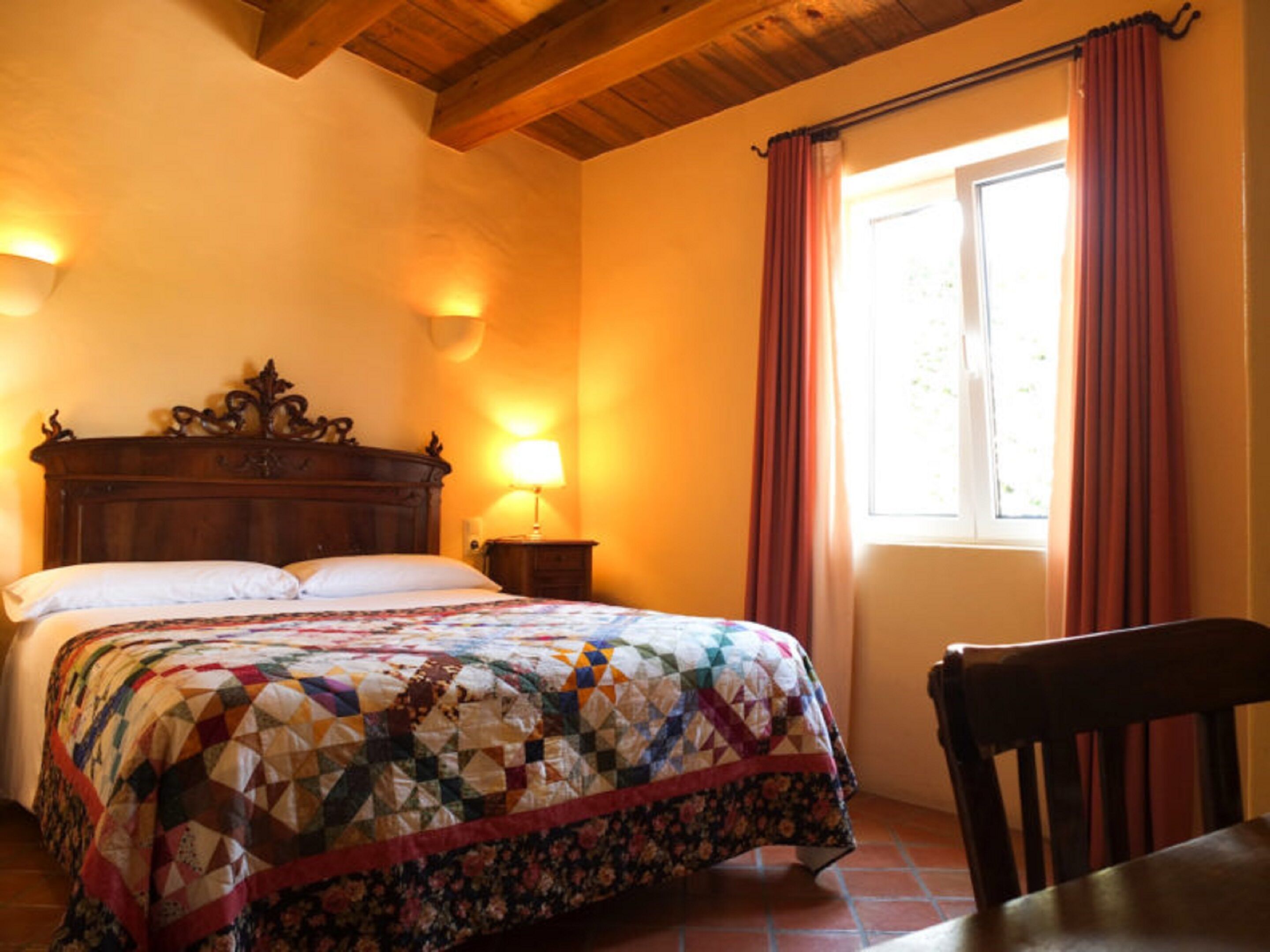 double room | free cots/infant beds, rollaway beds, free wifi