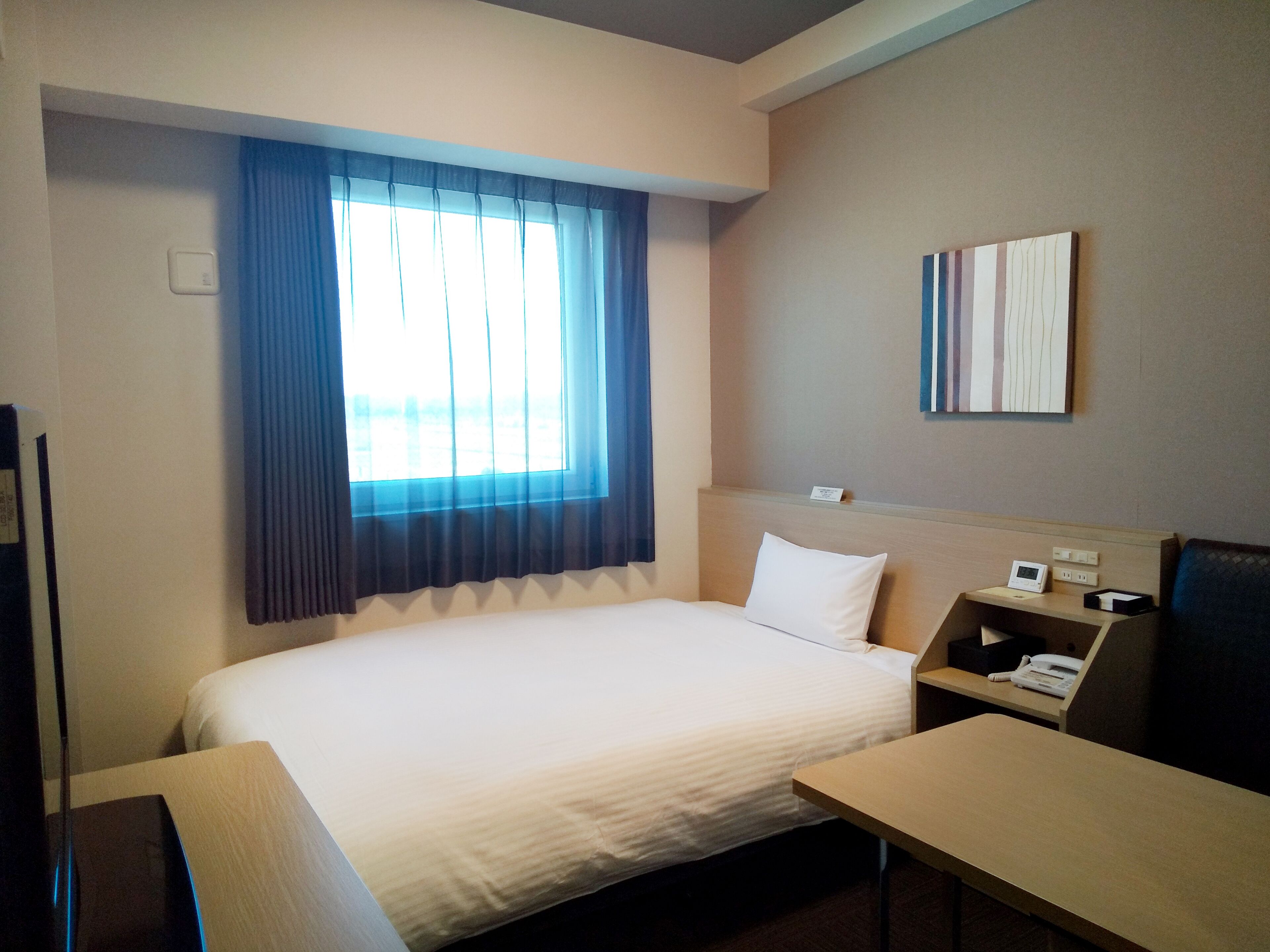 Desk, free WiFi, bed sheets