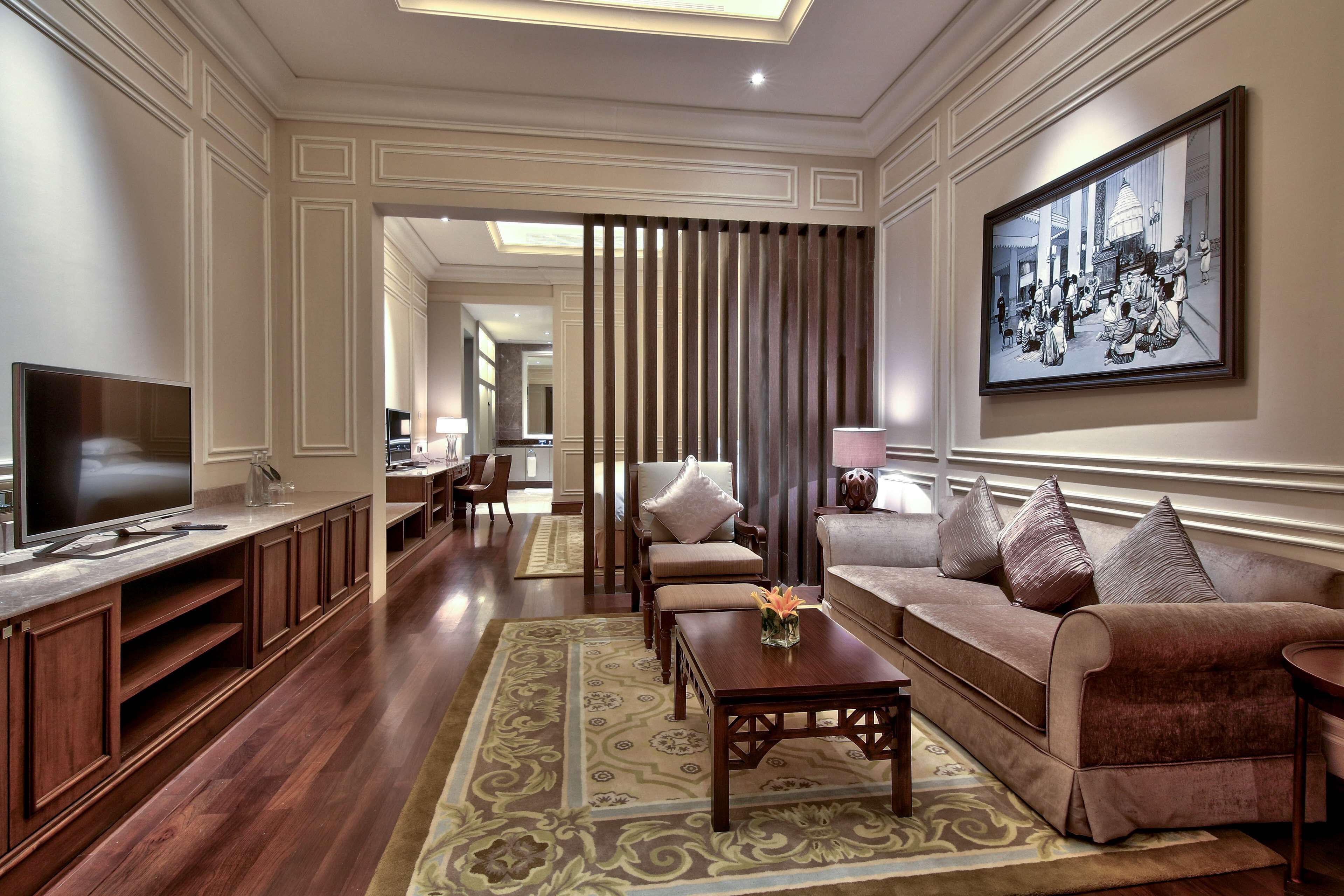 presidential suite, 2 bedrooms | bathroom | combined shower/bathtub, rainfall showerhead, free toiletries