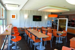 Daily buffet breakfast for a fee - ibis budget Roanne (Roanne)