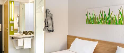 Twin Room, 2 Single Beds
