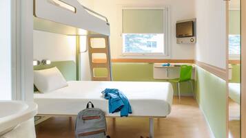 Schreibtisch, schallisolierte Zimmer, kostenlose Babybetten
