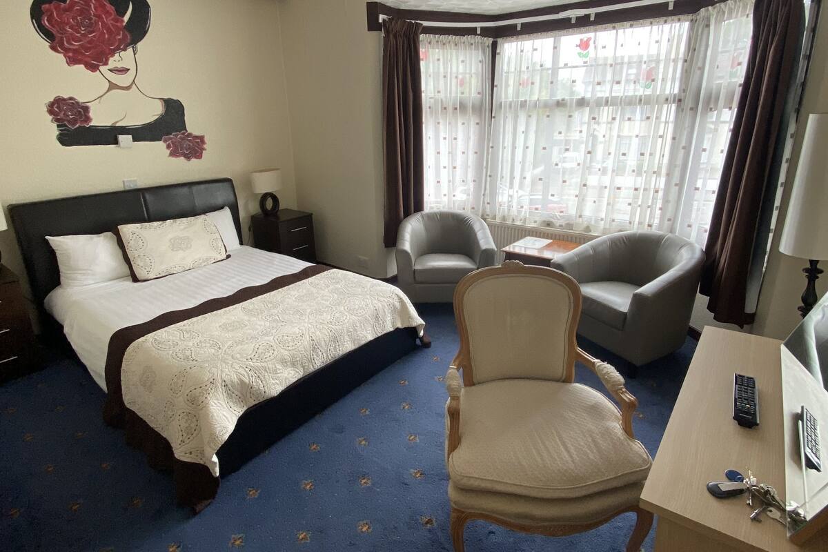 Double Room | Free cots/infant beds, free WiFi, bed sheets