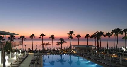 Constantinos The Great Beach Hotel