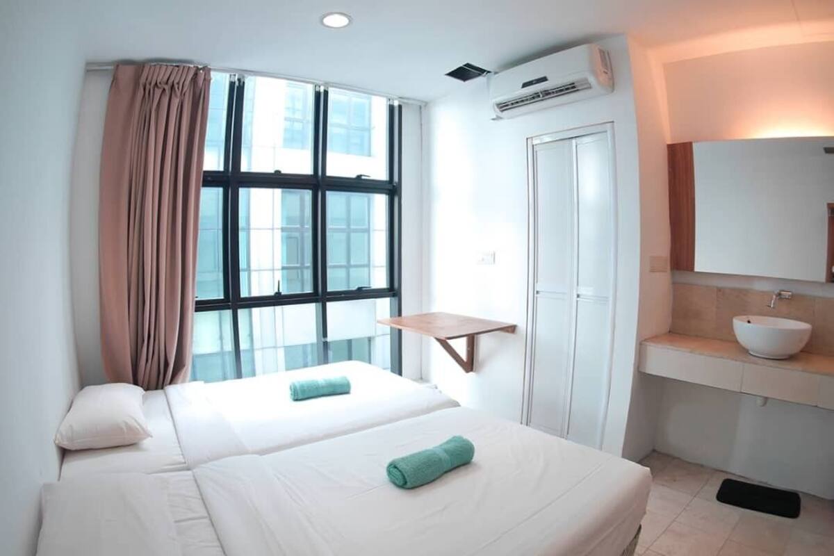 Standard Twin Room