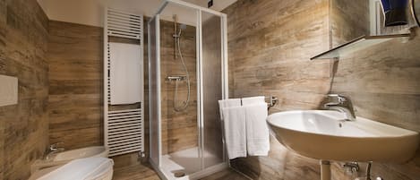 Superior-Maisonette, 1 Schlafzimmer | Badezimmer