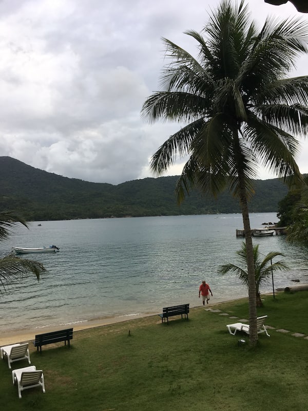 Private beach, white sand, sun-loungers, beach towels