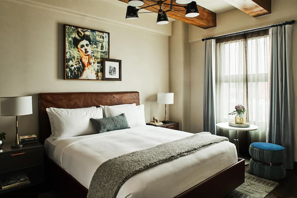 Suite, 1 Bedroom | Egyptian cotton sheets, in-room safe, laptop workspace