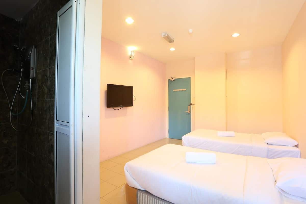 Twin Room | Free WiFi