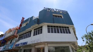 Front of property - New Town Hotel Klang (Klang)