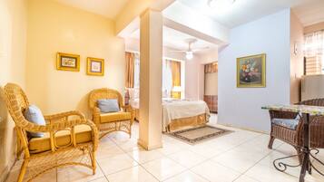 Executive Room | Down duvets, in-room safe, desk, iron/ironing board