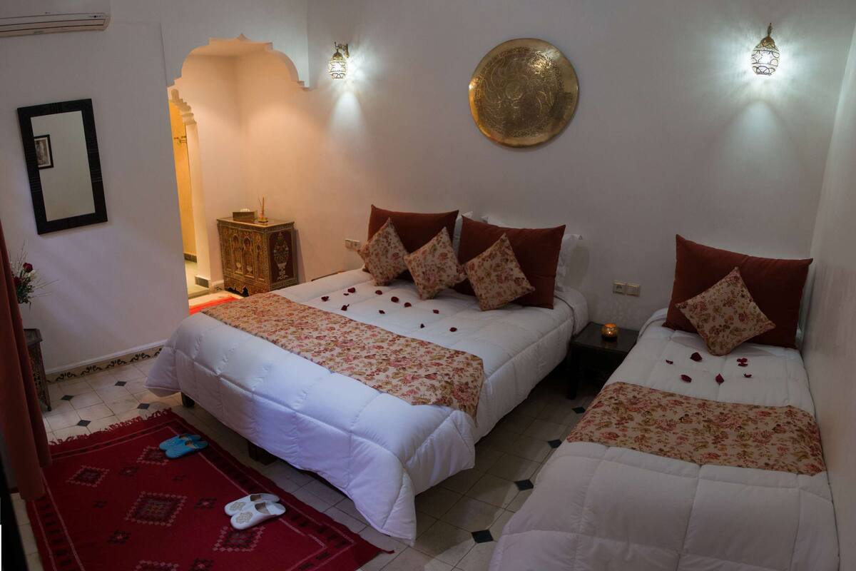 Standard Triple Room, Private Bathroom (Malak)
