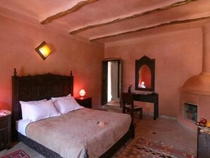 Värdeförvaringsskåp på rummet, mörkläggningsgardiner och gratis wi-fi