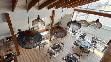 Free English breakfast