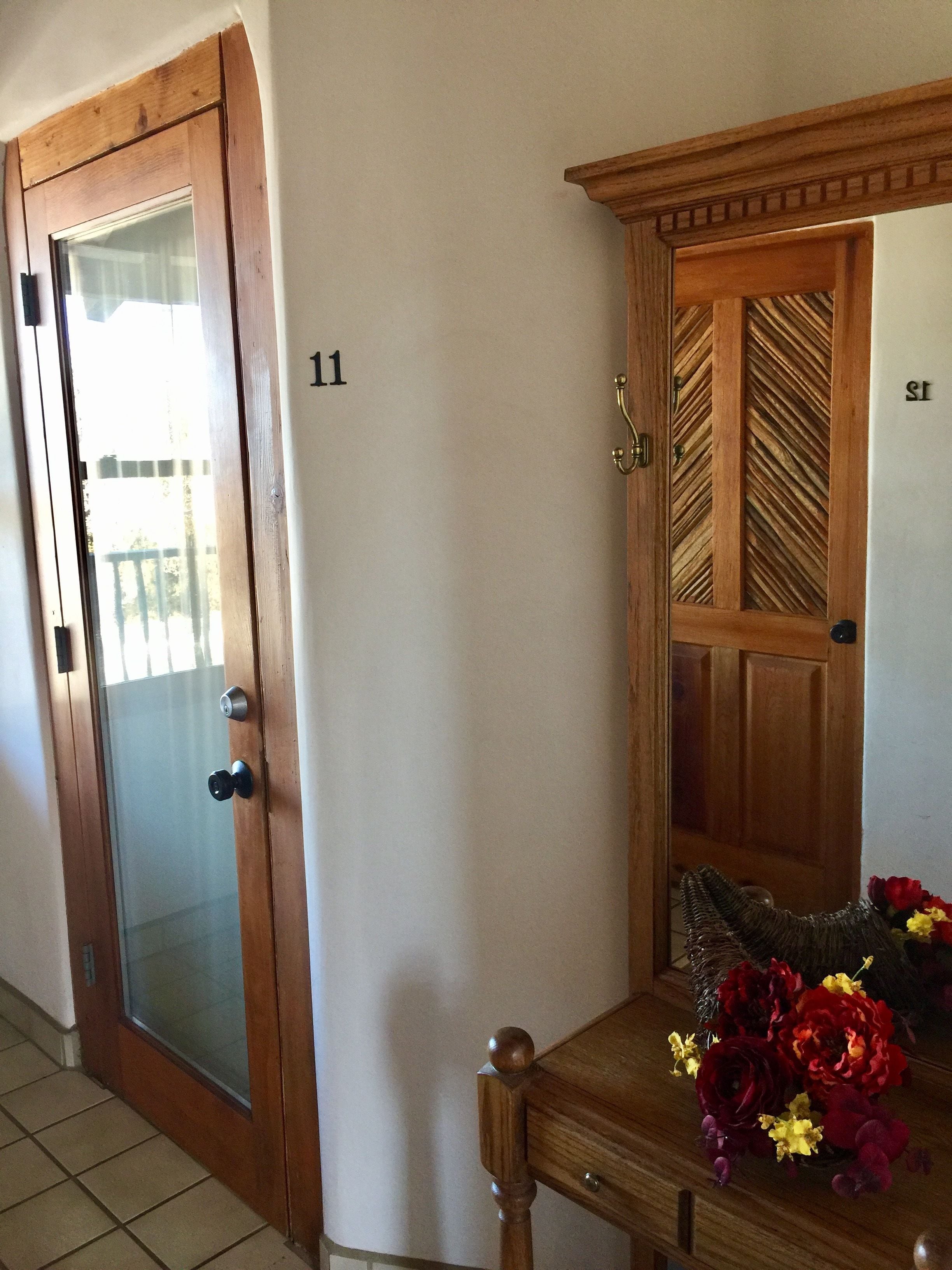 Honeymoon Suite (Room 11, Upstairs)