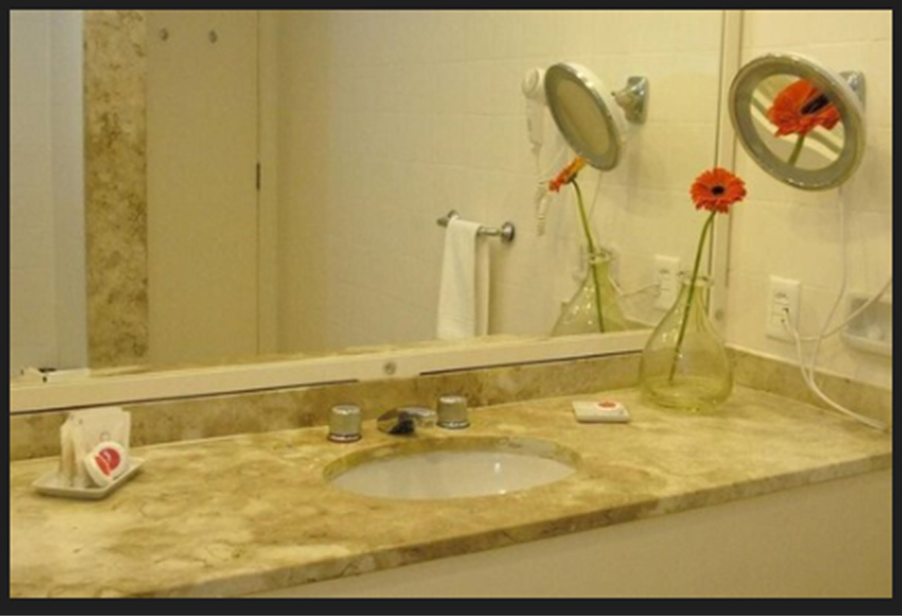 Foto - Hotel Rio Lancaster