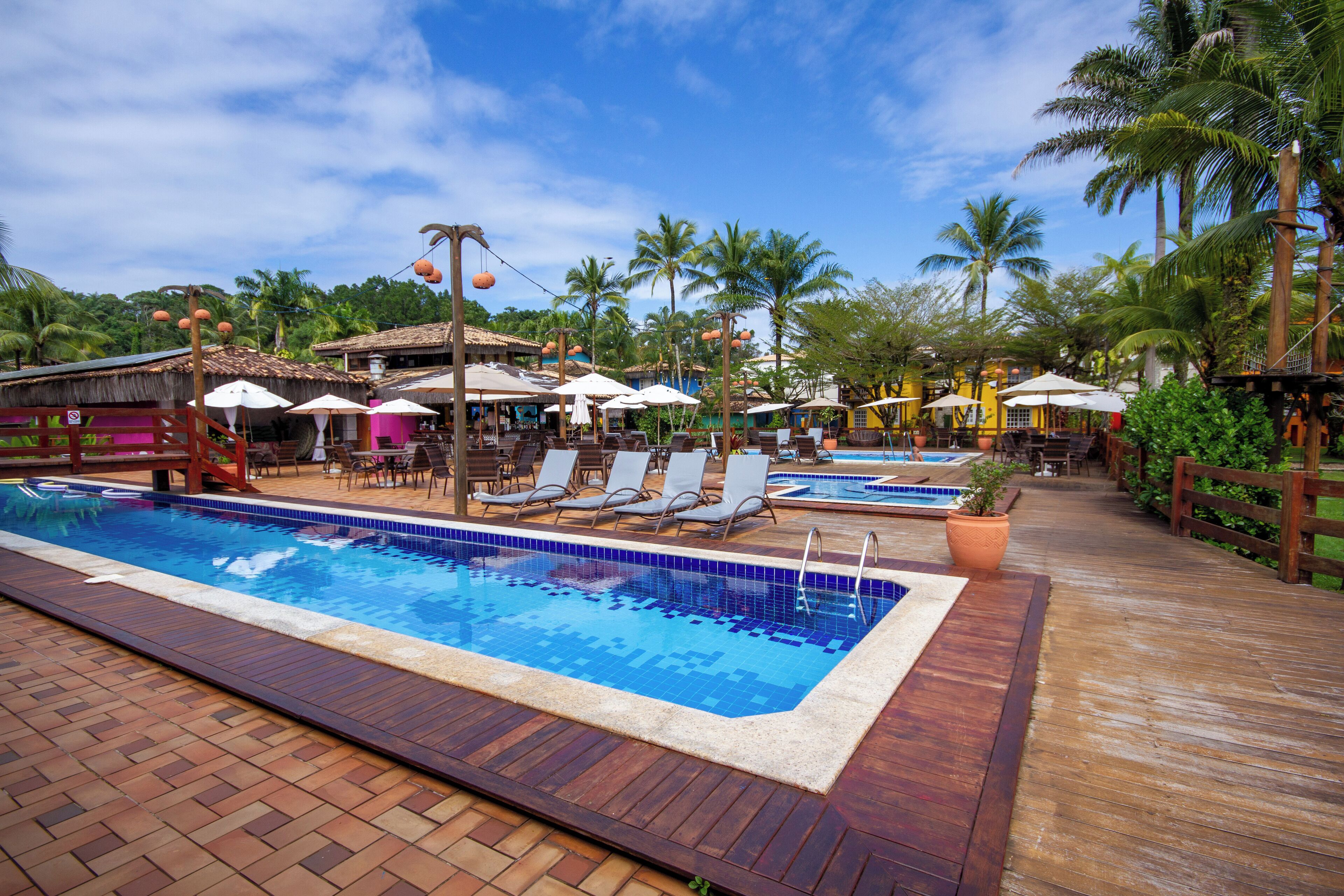 3 outdoor pools, pool umbrellas, pool loungers