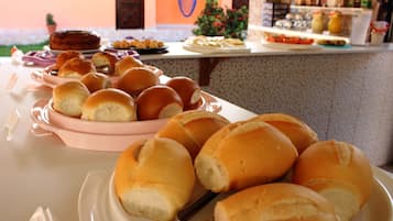 Bao gồm bữa sáng hàng ngày