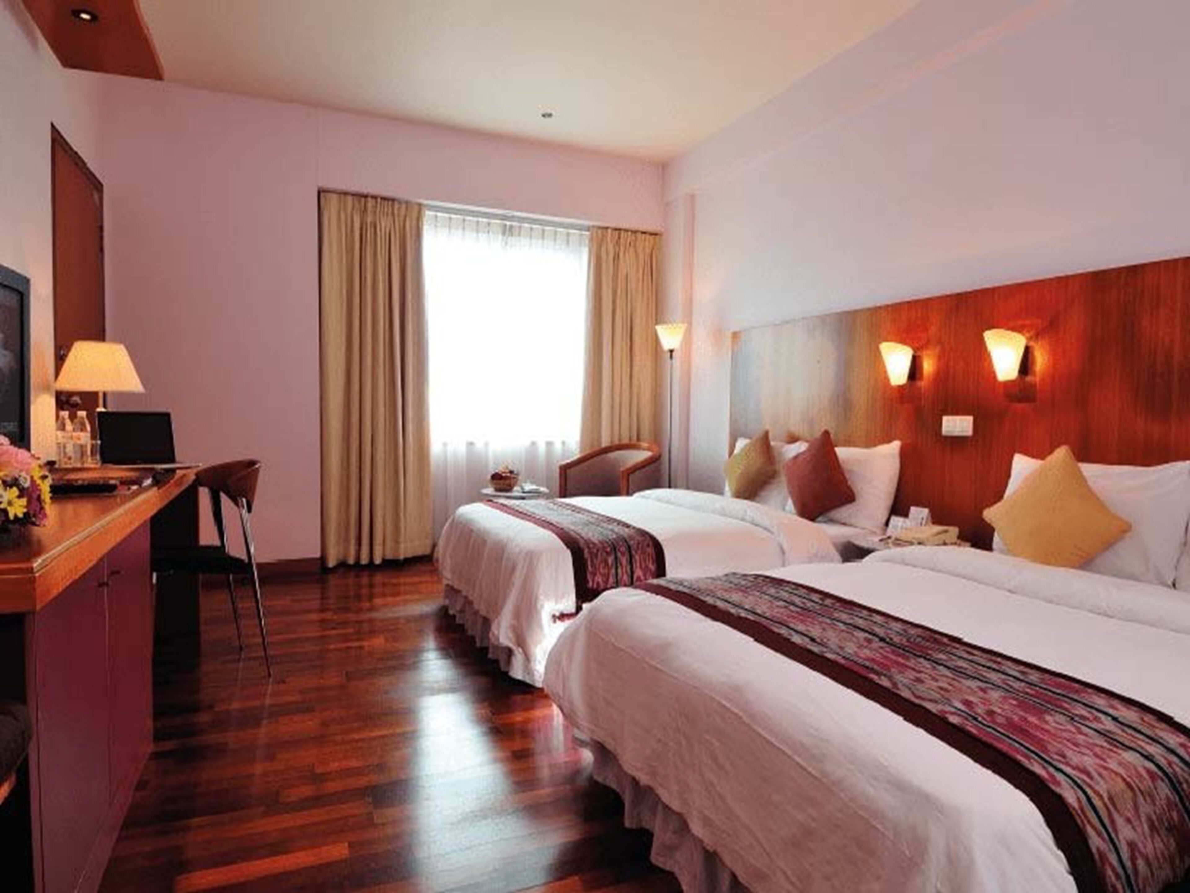 deluxe double or twin room | 1 bedroom, premium bedding, desk, laptop workspace