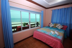 Camas plegables/adicionales y ropa de cama 