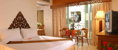 Quarto superior | Escrivaninha, camas extras/dobráveis (sobretaxa), Wi-Fi de cortesia