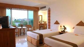 Superior-huone | Työpöytä, lisävuoteet, ilmainen Wi-Fi, vuodevaatteet