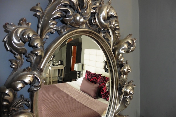 Egyptian cotton sheets, premium bedding, individually decorated