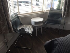 Habitación Deluxe, 1 cama de matrimonio grande | Sábanas de algodón egipcio y ropa de cama de alta calidad