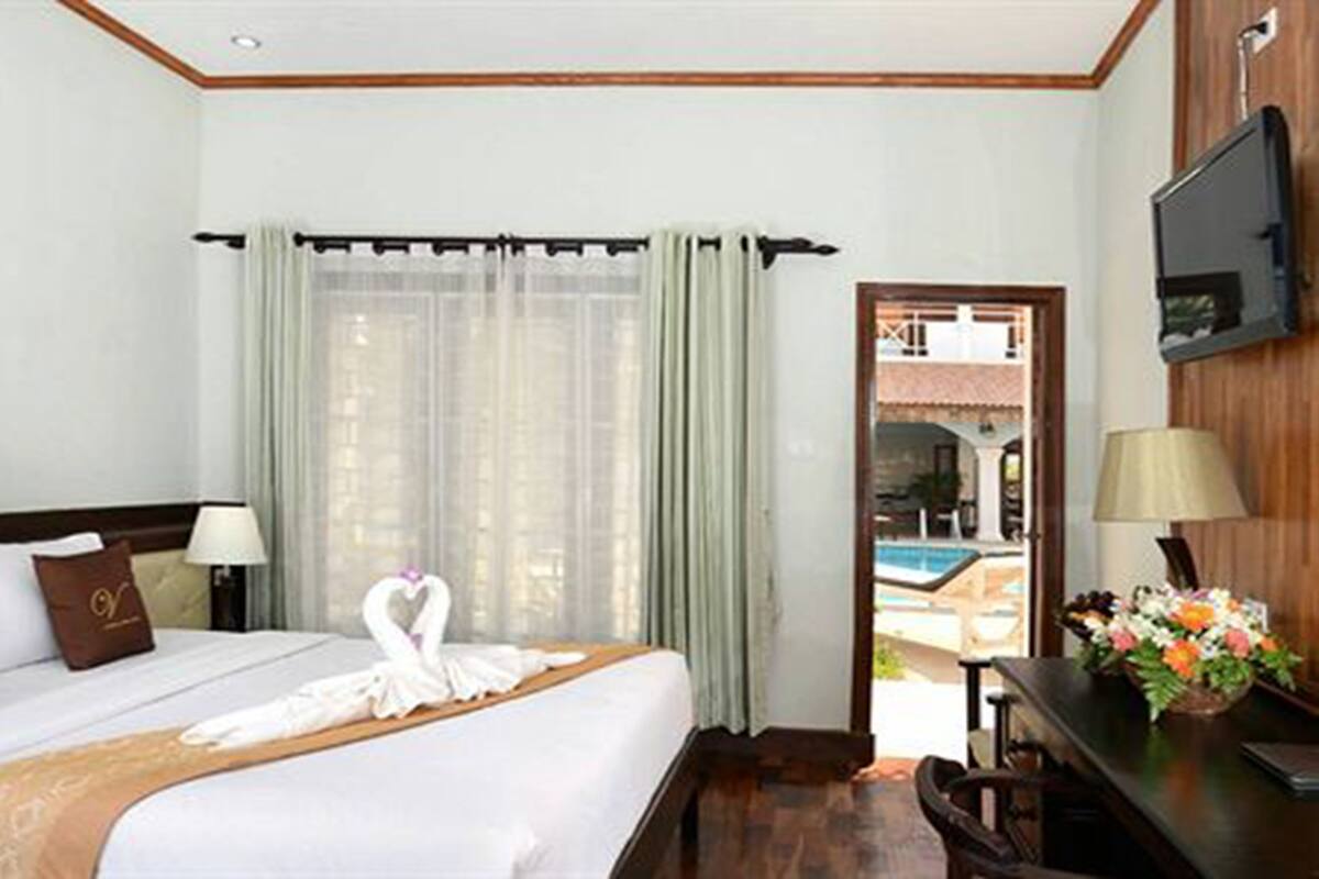 Minibar, in-room safe, free WiFi