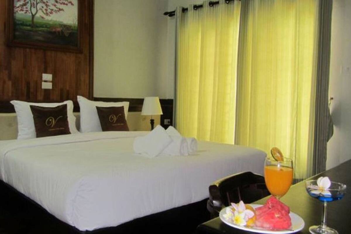 Minibar, in-room safe, free WiFi