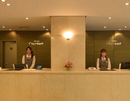 Desk, blackout drapes, iron/ironing board, free WiFi