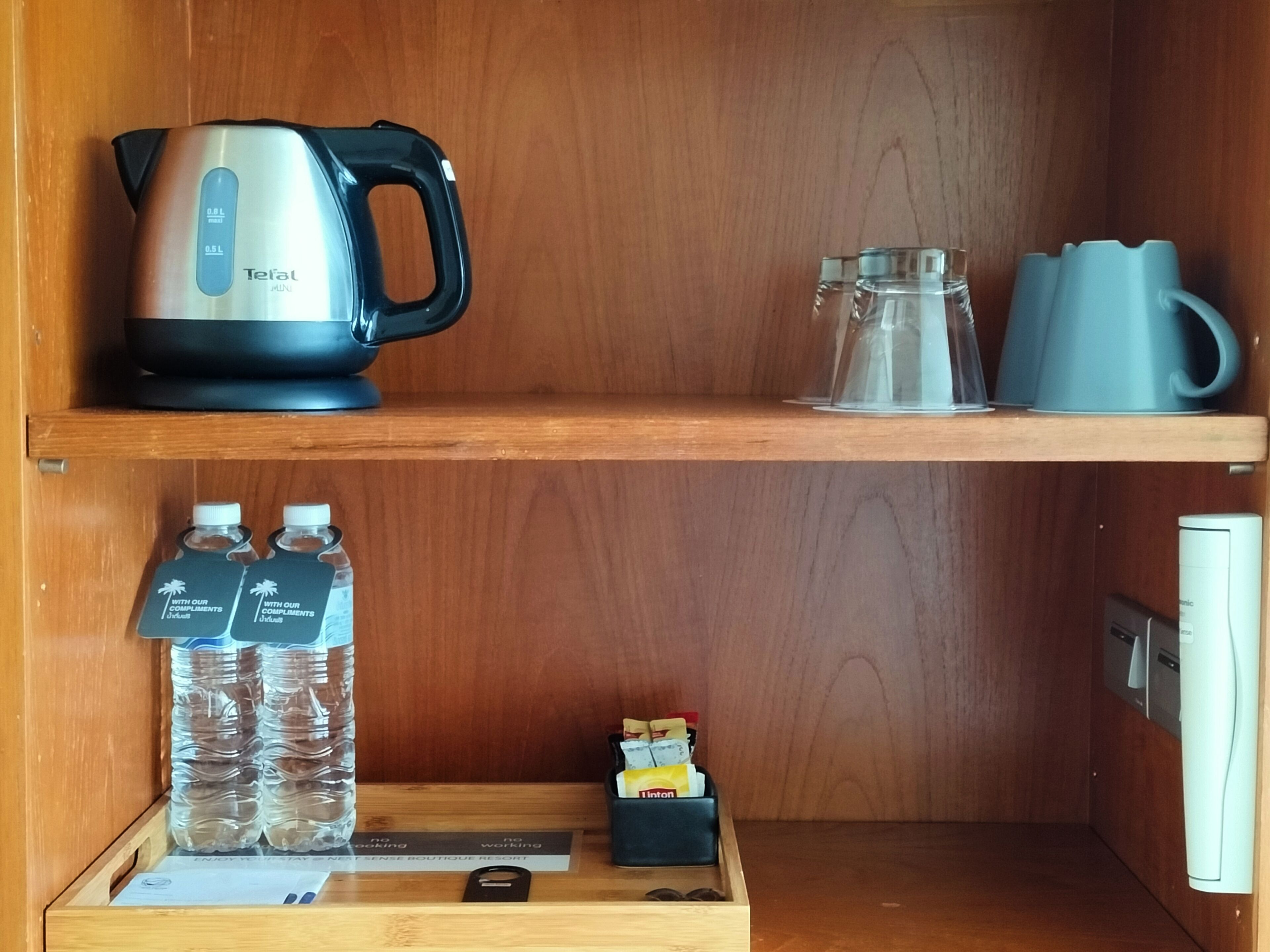 deluxe | 1 bedroom, in-room safe, desk, free wifi