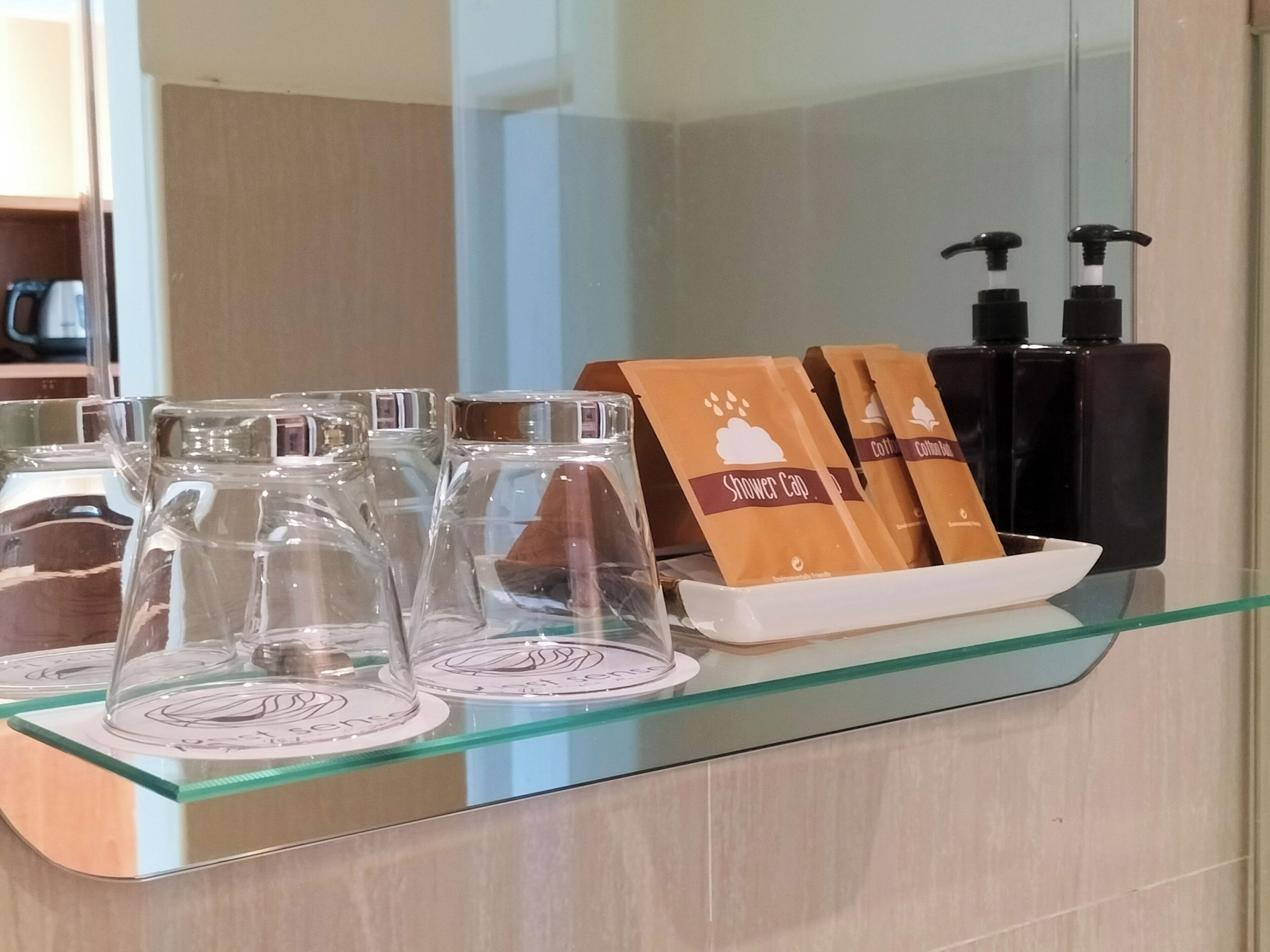 deluxe | bathroom | shower, free toiletries, hair dryer, bathrobes