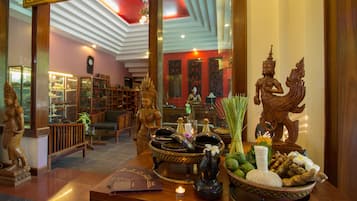 Couples treatment room(s), sauna, hot tub, steam room, body treatments