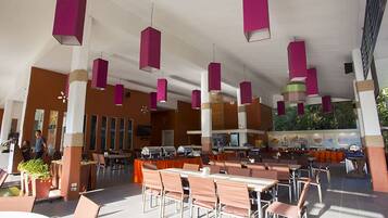 Daily local cuisine breakfast (THB 180 per person)