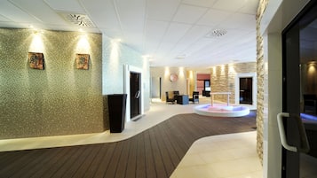 Couples treatment room(s), body treatments, hot stone massages