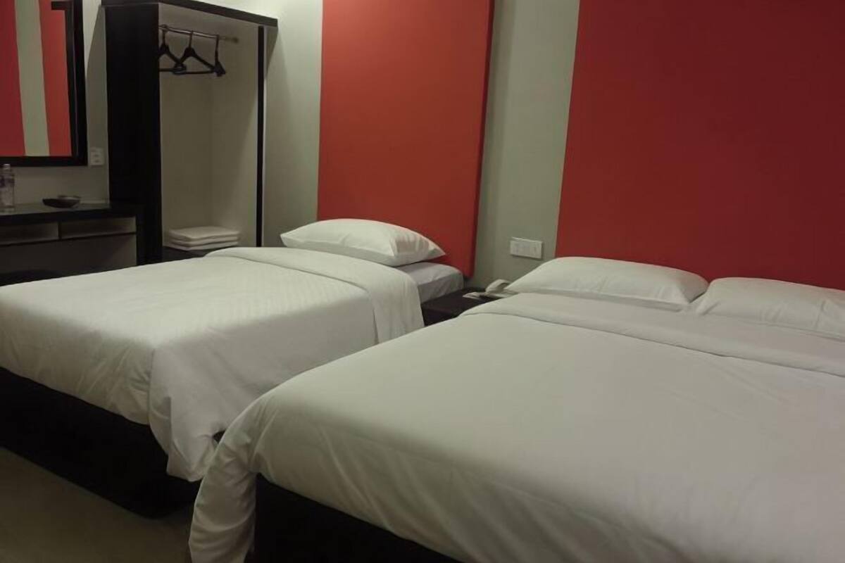 Hypo-allergenic bedding, memory foam beds, individually furnished, desk