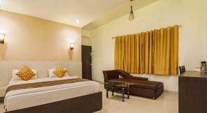 Habitación doble Royal, 1 habitación | Ropa de cama de alta calidad, camas con efecto memoria y escritorio 