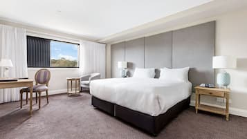 Premium bedding, pillow-top beds, minibar, in-room safe