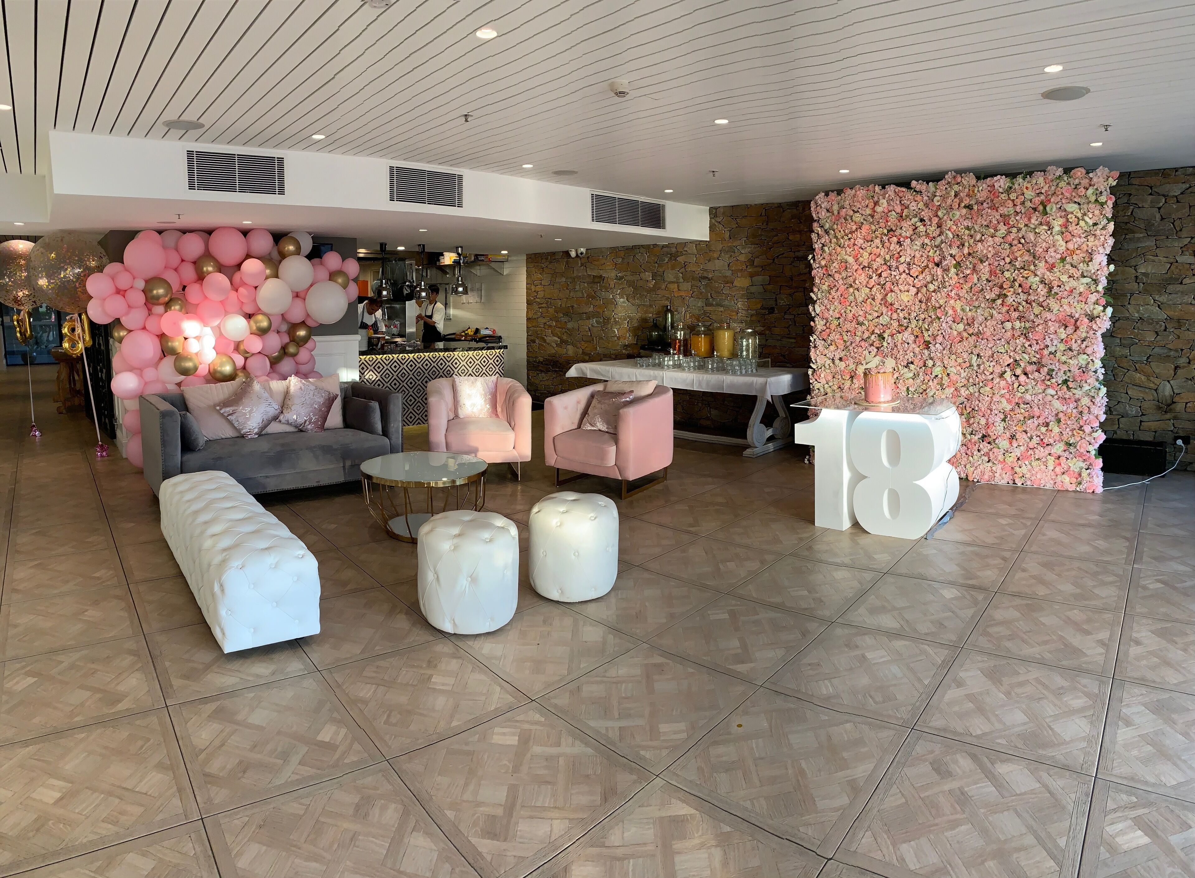 breakfast, lunch, dinner served; international cuisine, garden views