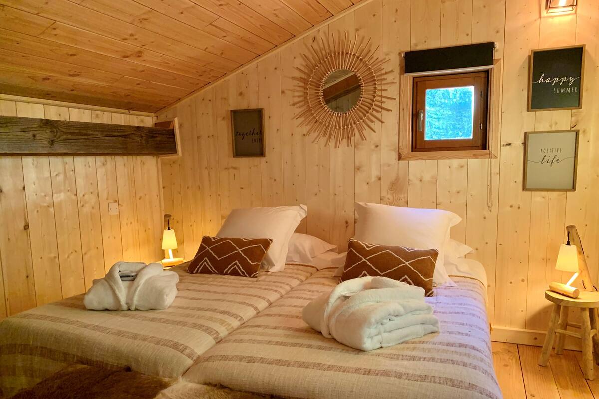 Chalet Premium, 2 habitaciones, no fumadores, vistas al valle | Ropa de cama de alta calidad, minibar, caja fuerte y wifi gratis