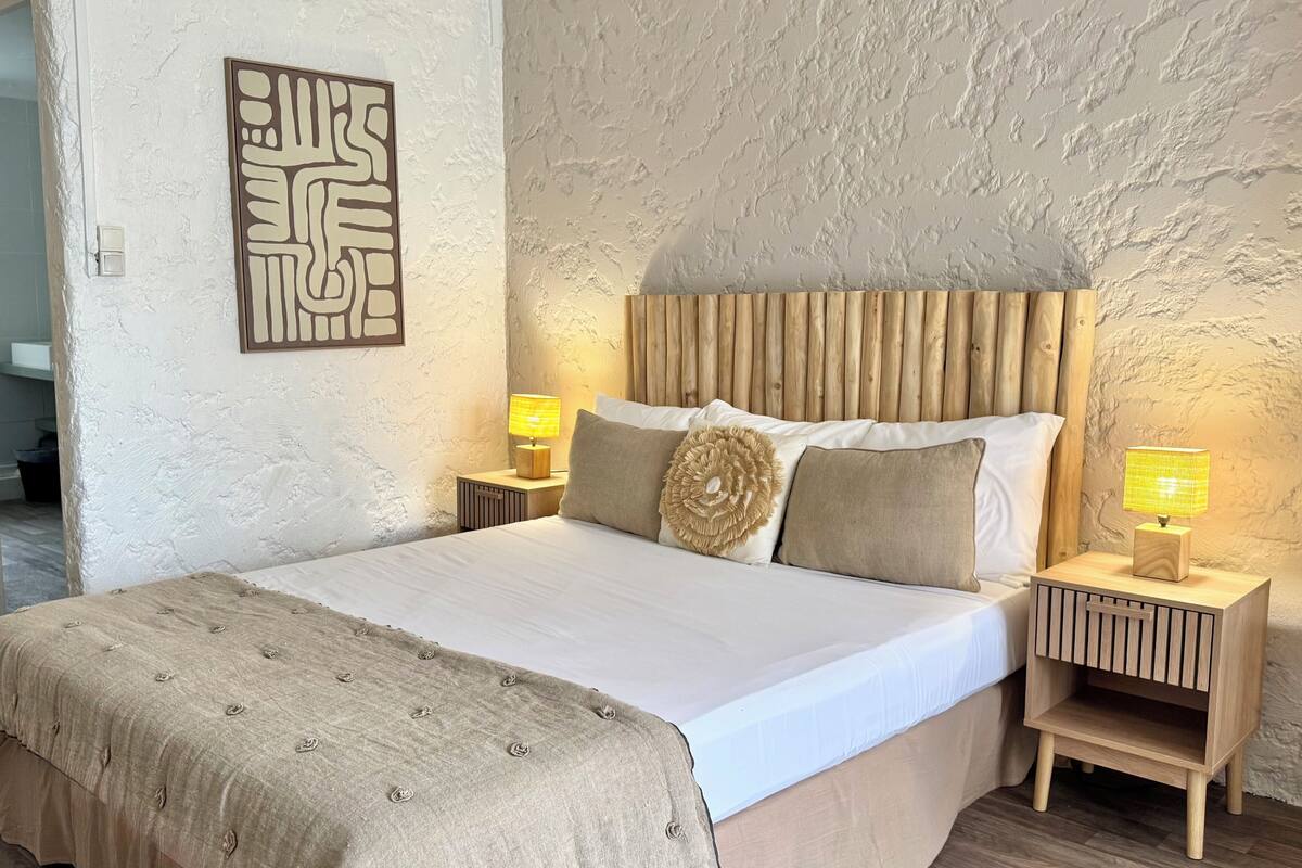 Coralie | Minibar, in-room safe, iron/ironing board, free cots/infant beds