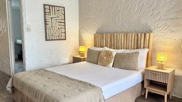 Coralie | Minibar, in-room safe, iron/ironing board, free cots/infant beds