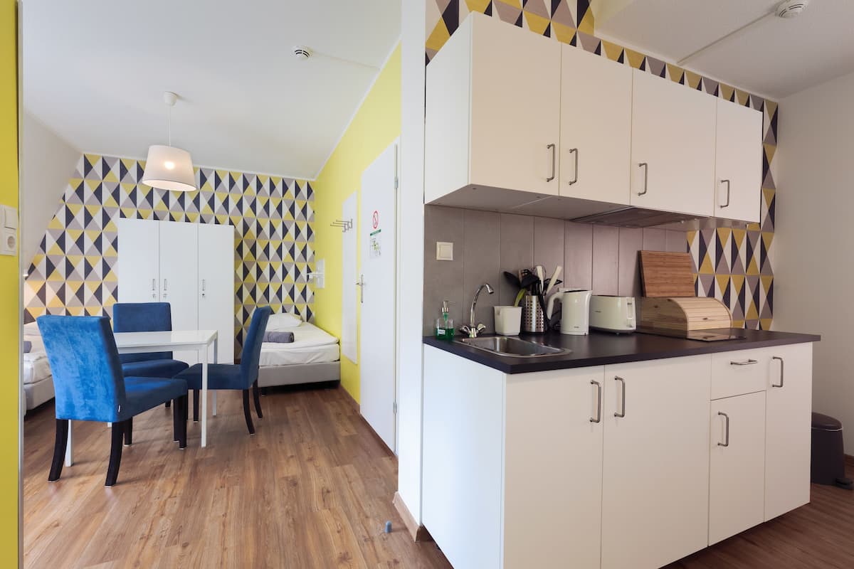 Quadruple Room, Kitchenette | Private kitchen