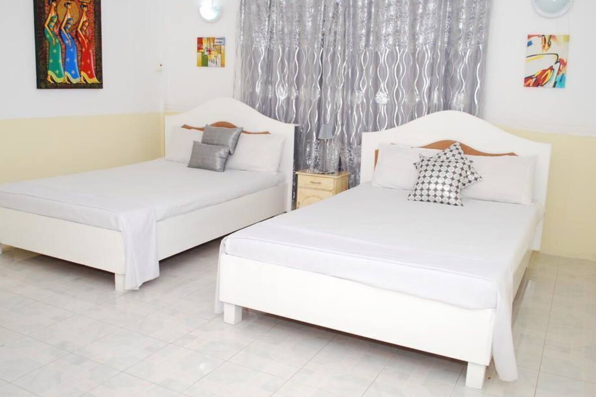 Zimmersafe, Bügeleisen/Bügelbrett, kostenloses WLAN