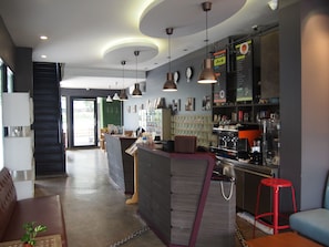 Bar (on property) - RetrOasis (Bangkok)